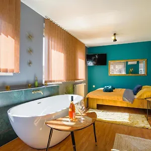 https://egers-flow-apartment.egerhotels.net